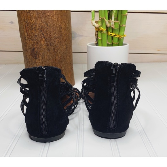 Black Gladiator Sandals with Fringe Detailing - Picture 5 of 6